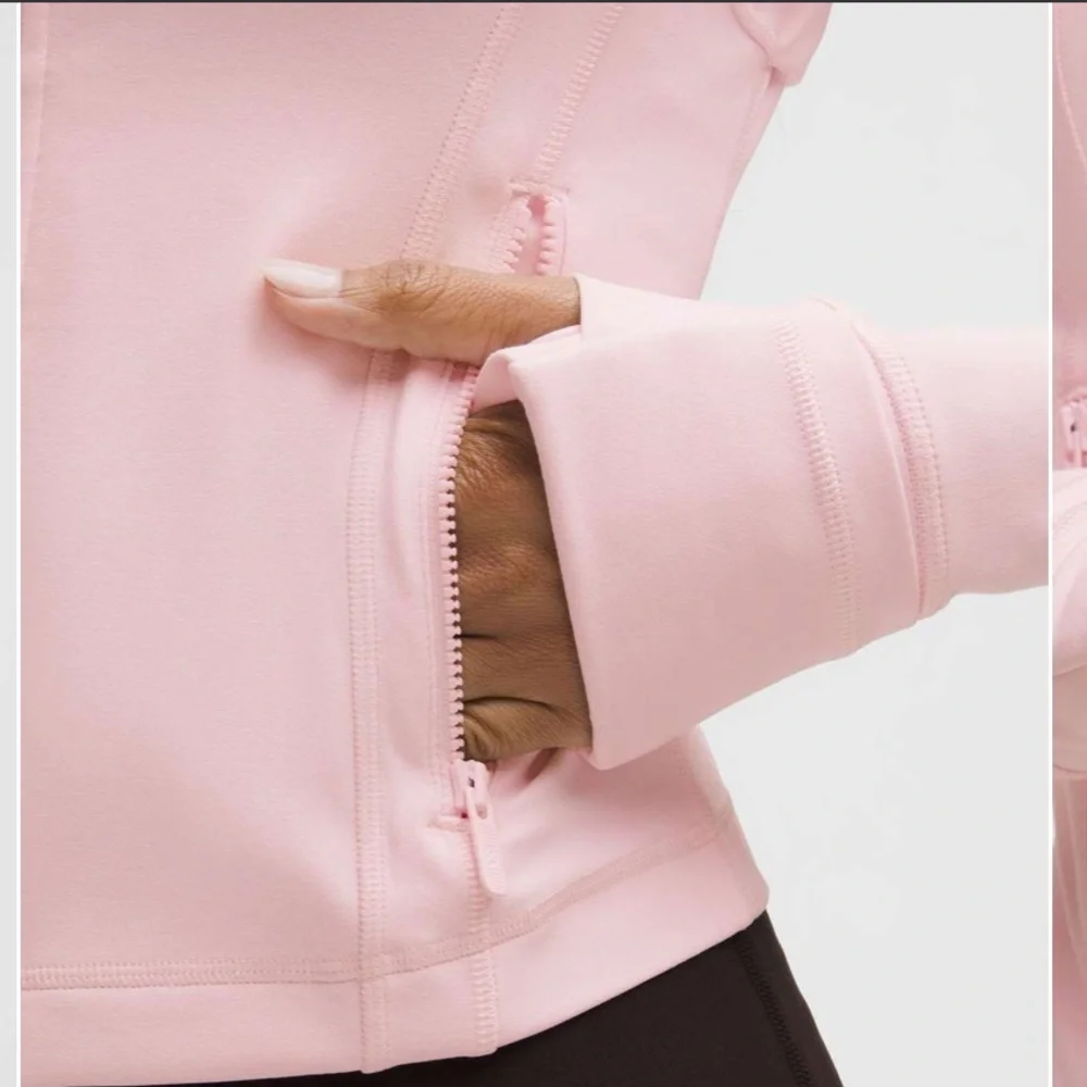 Lululemon Define Cropped Jacket *Nulu
Blissful Pink size 14 - Picture 5 of 12